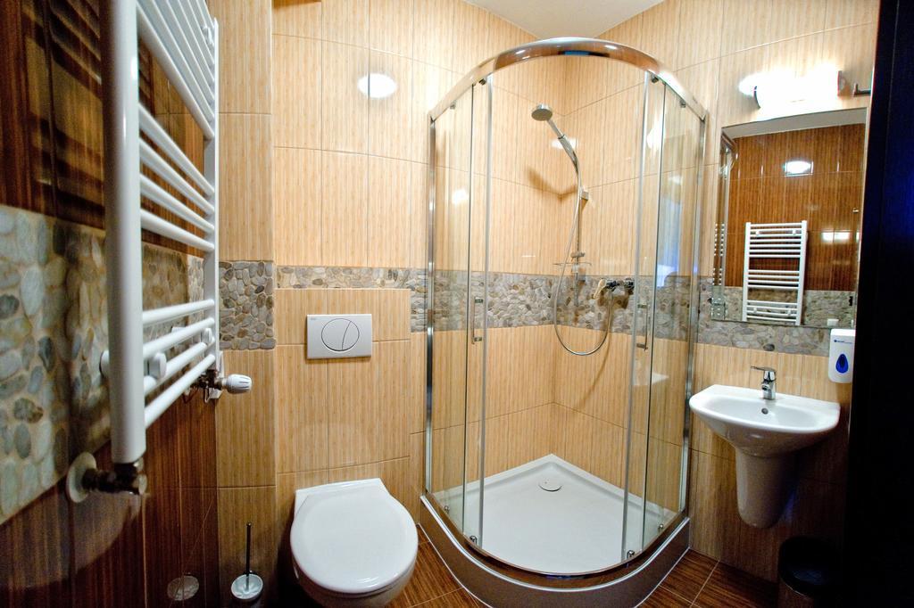 Hotel Folklor Międzyrzec Podlaski Extérieur photo